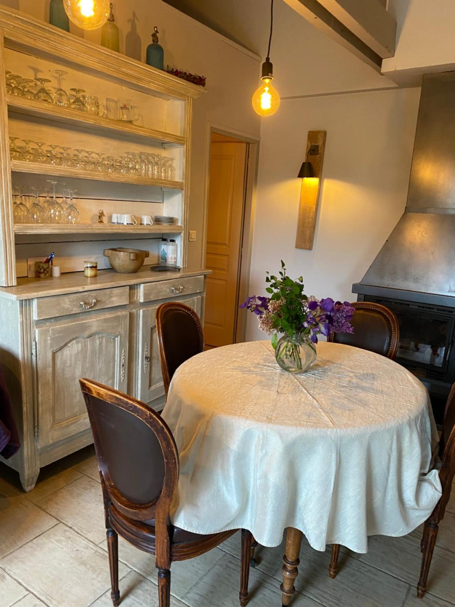 La Maison de Jeanne Châteney Extérieur photo